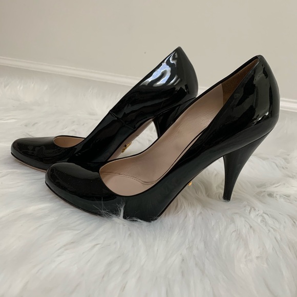 Prada Black Patent Pumps 6 - Picture 3 of 11